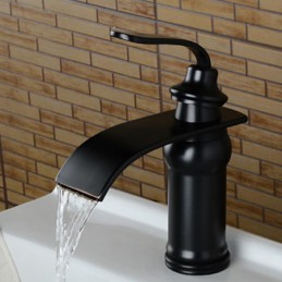 Waterfall Oil -hierottu...